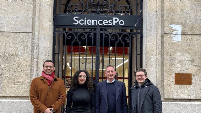 Petit déjeuner avec le Colonel Eric de Lapresle