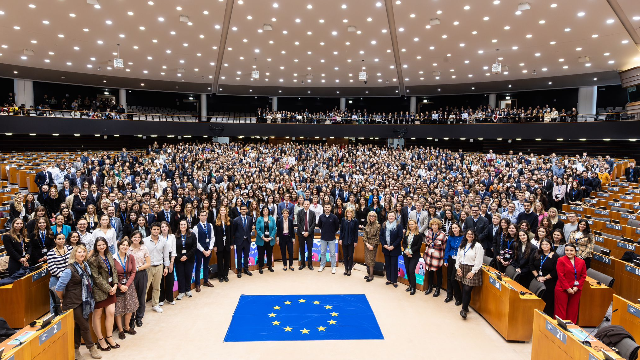 Les jeunes Sciences Po autour du monde : Xulia Martinez Tome, promo 2024, en Belgique