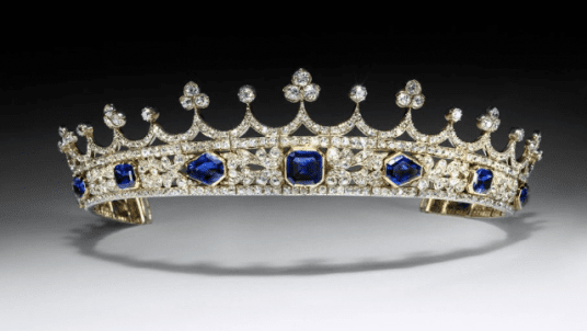 Exposition « Joyaux dynastiques » à l'Hôtel de la Marine