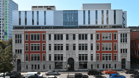 Visite du Pavillon de l'Entrepreneuriat et de l'innovation de l'UQAM et perspectives sur les modèles innovants d'habitation 